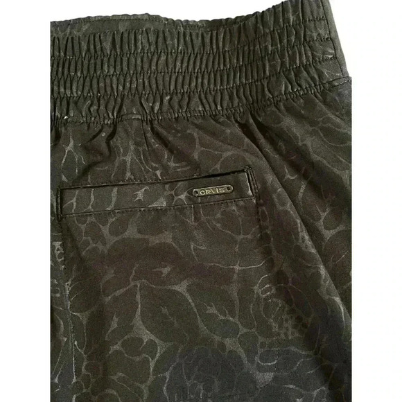 Orvis Women's Black Embossed Pull-On Skort SIZE-SMALL - Picture 9 of 10